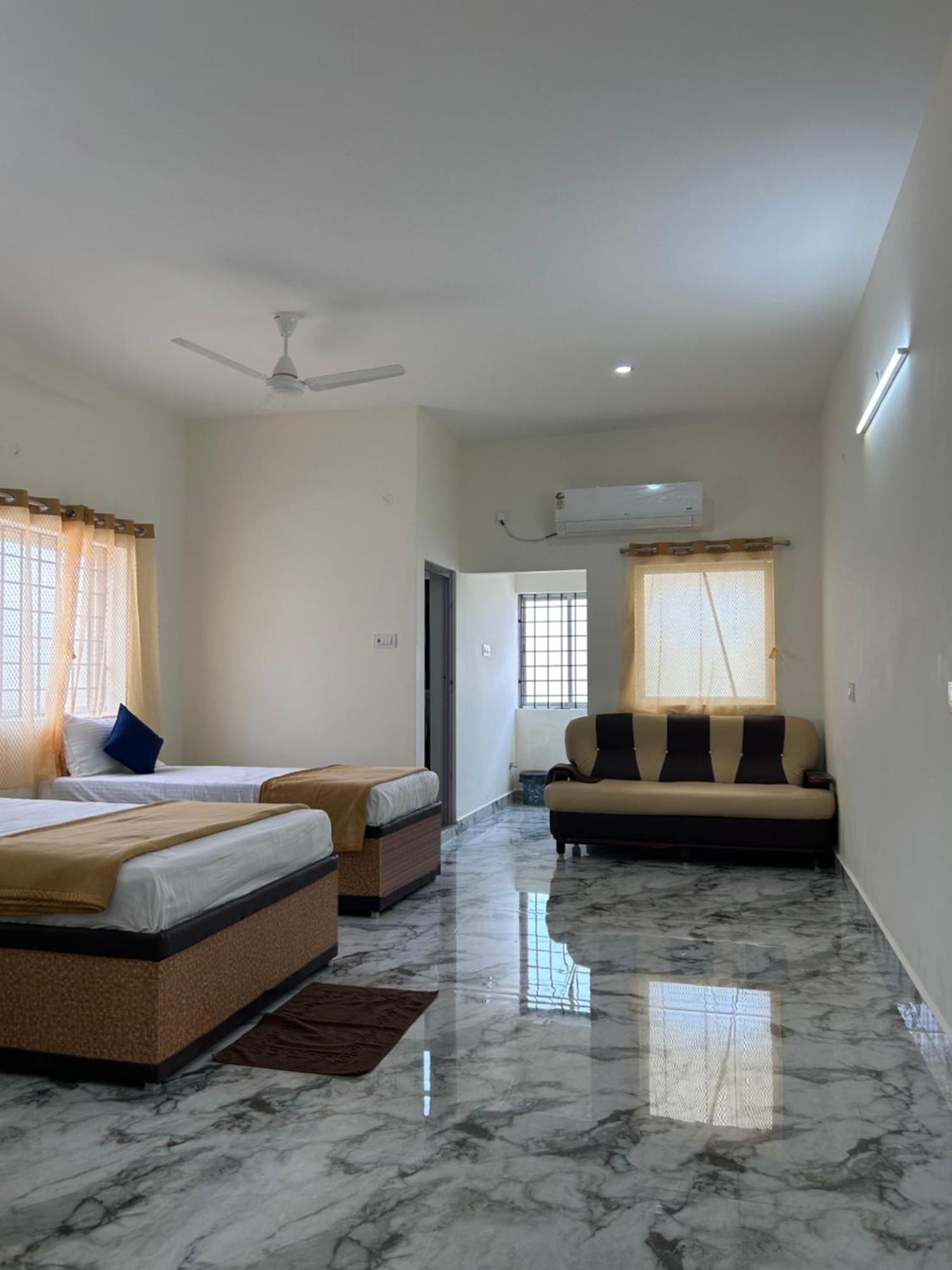 Dss Just 500 Meter Girivalam Road Homestay *